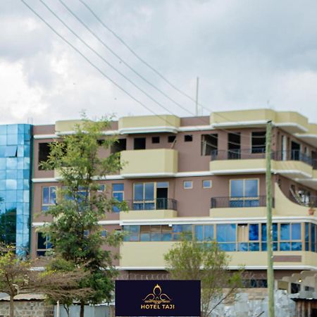 Hotel Taji Нанюки Екстериор снимка